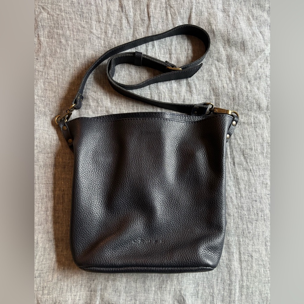 Handmade Full Grain Leather Bucket Bag - Black - Picture 3 of 8